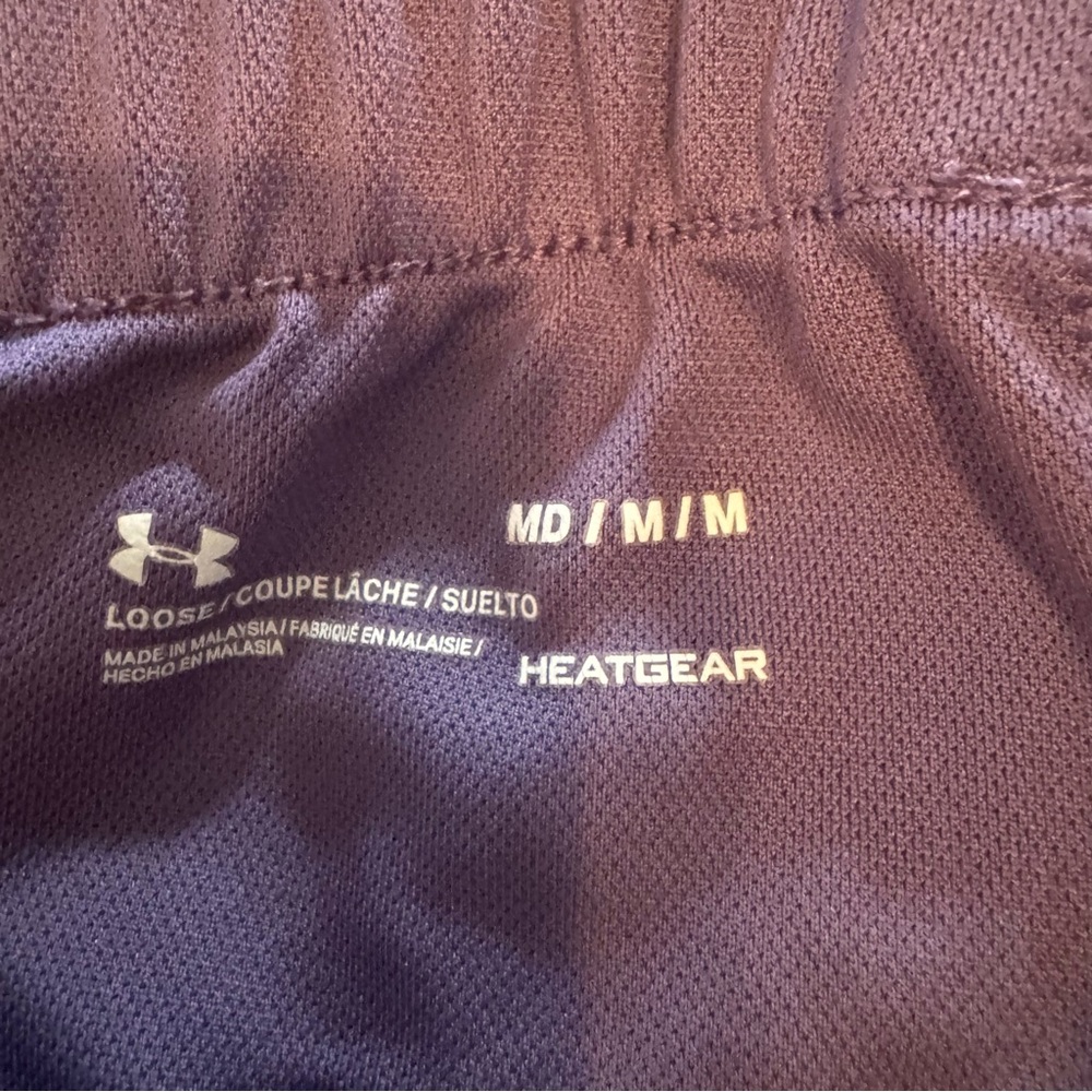 Under Armour Women’s Medium Purple Athletic Shorts Running Gym - Picture 3 of 3